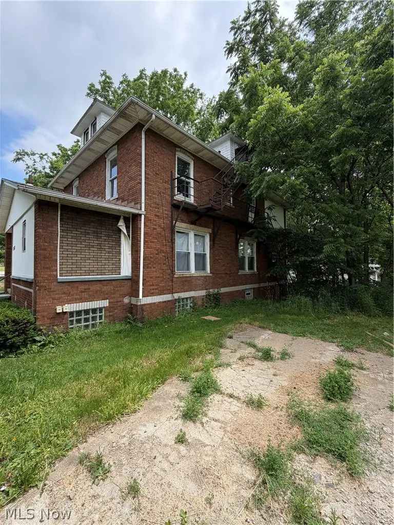 1413 East Avenue, Akron, OH 44307 - #3