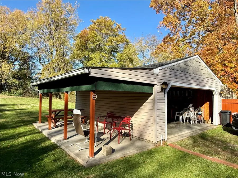642 Alta Vista Avenue, Akron, OH 44312 - #3