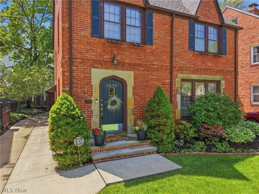 3854 Meadowbrook Boulevard, University Heights, OH 44118 - #2