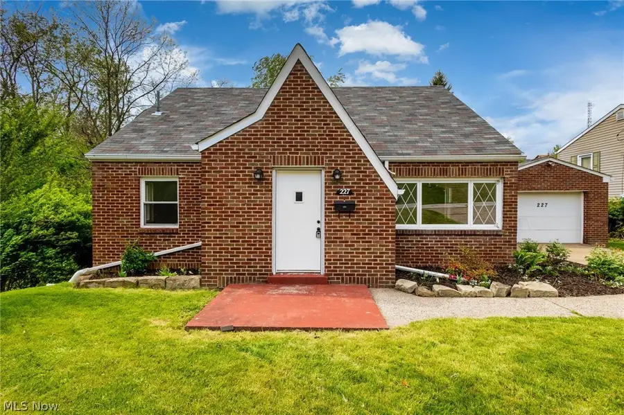 227 Norris Street, Steubenville, OH 43952 - #3