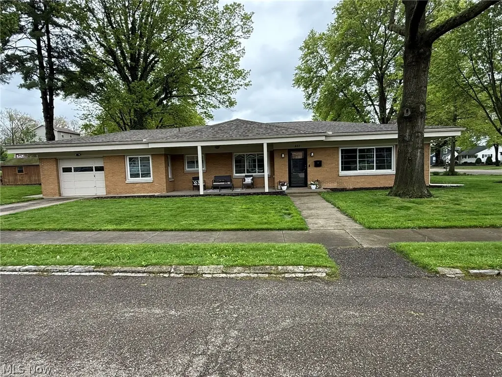 837 Oak Nw Street, New Philadelphia, OH 44663 - #1