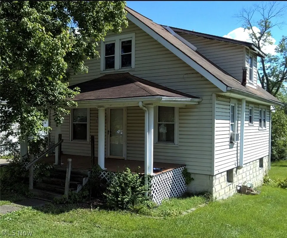 3507 6th Avenue, Parkersburg, WV 26101 - #1