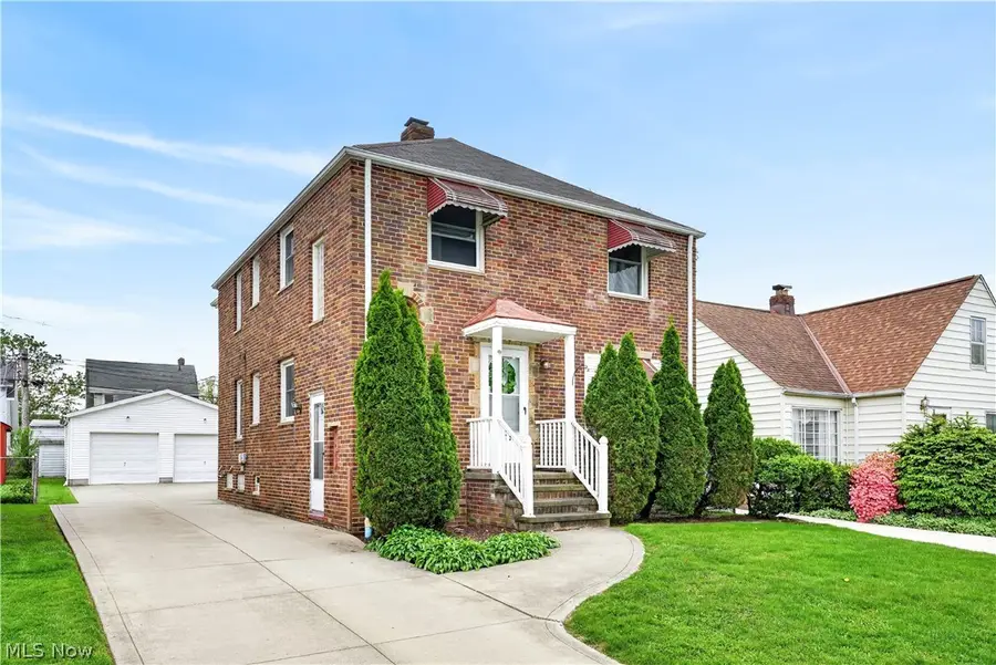 6115 Brownfield Drive, Parma, OH 44129 - #3