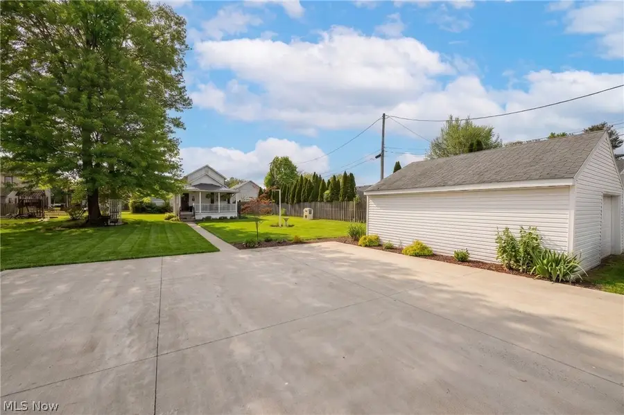 368 4th Nw Drive, New Philadelphia, OH 44663 - #2