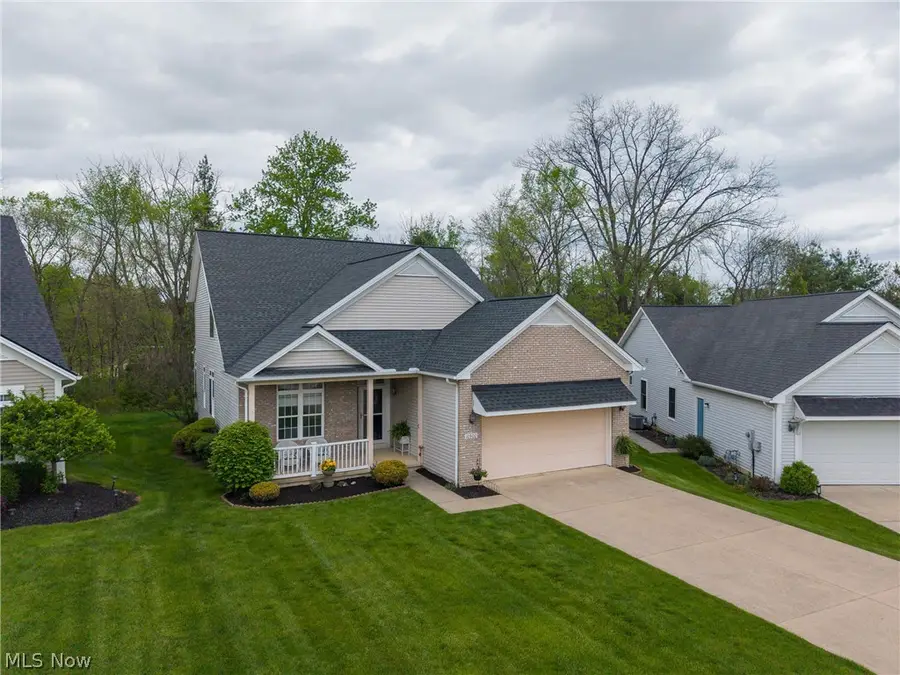 10500 W Ravine View Court, North Royalton, OH 44133 - #2