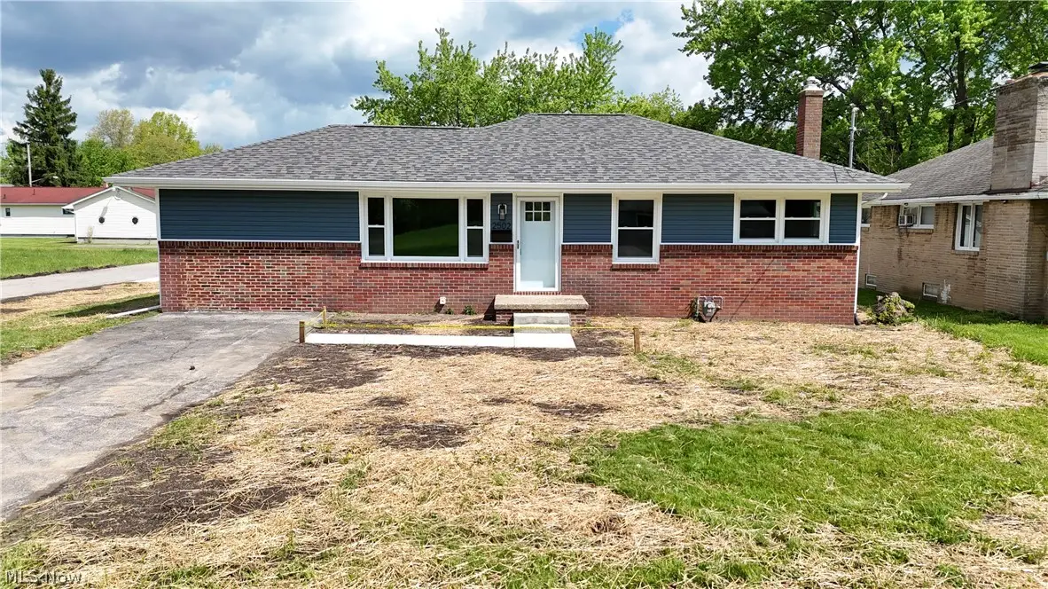 2502 Stocker Avenue, Youngstown, OH 44505 - #1