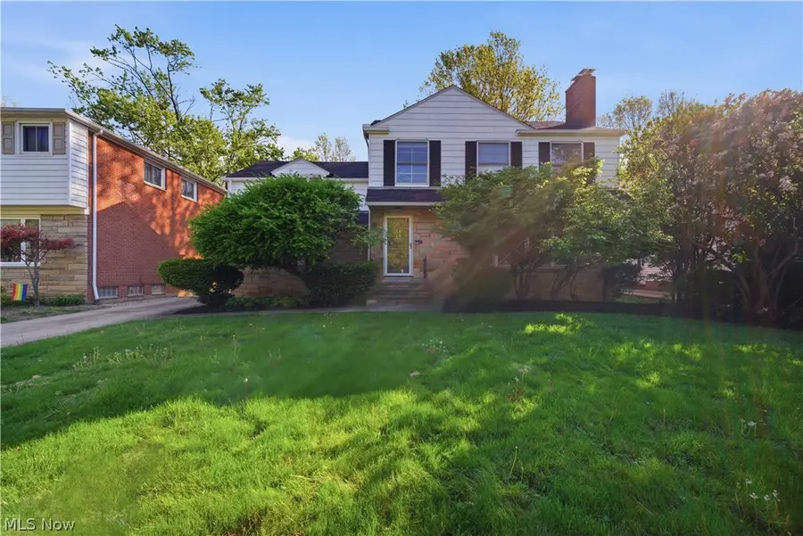 4101 Washington Boulevard, University Heights, OH 44118 - #2