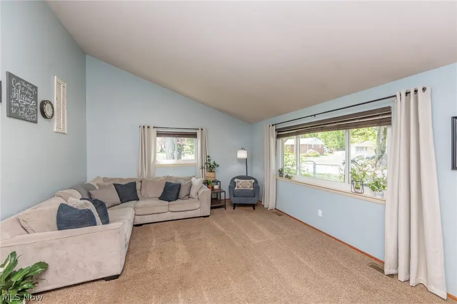 324 Charring Cross Drive, Munroe Falls, OH 44262 - #3