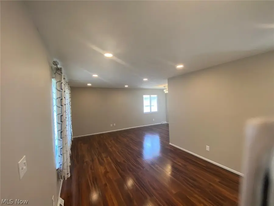 14144 Lisa Drive, Maple Heights, OH 44137 - #2