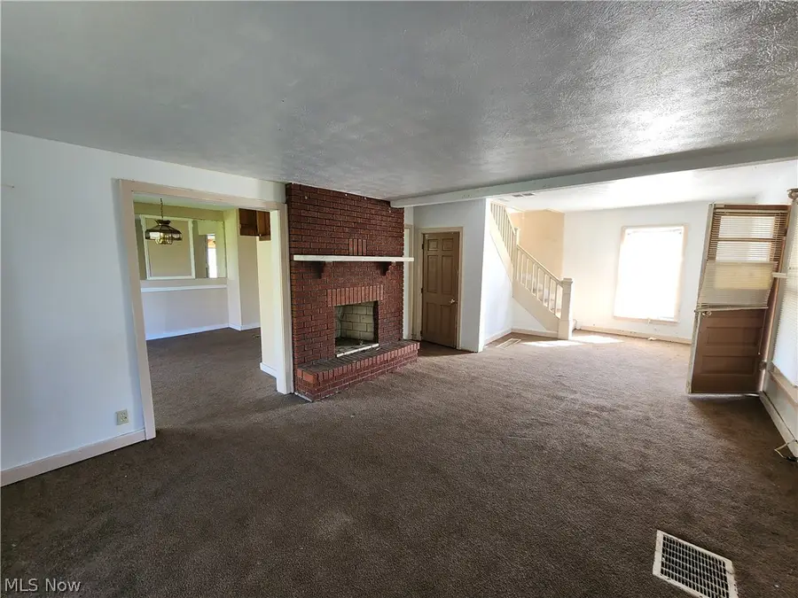 3174 Kinsman Nw Road, North Bloomfield, OH 44450 - #2