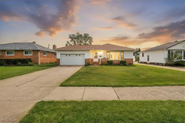 1299 Jackie Lane, Mayfield Heights, OH 44124