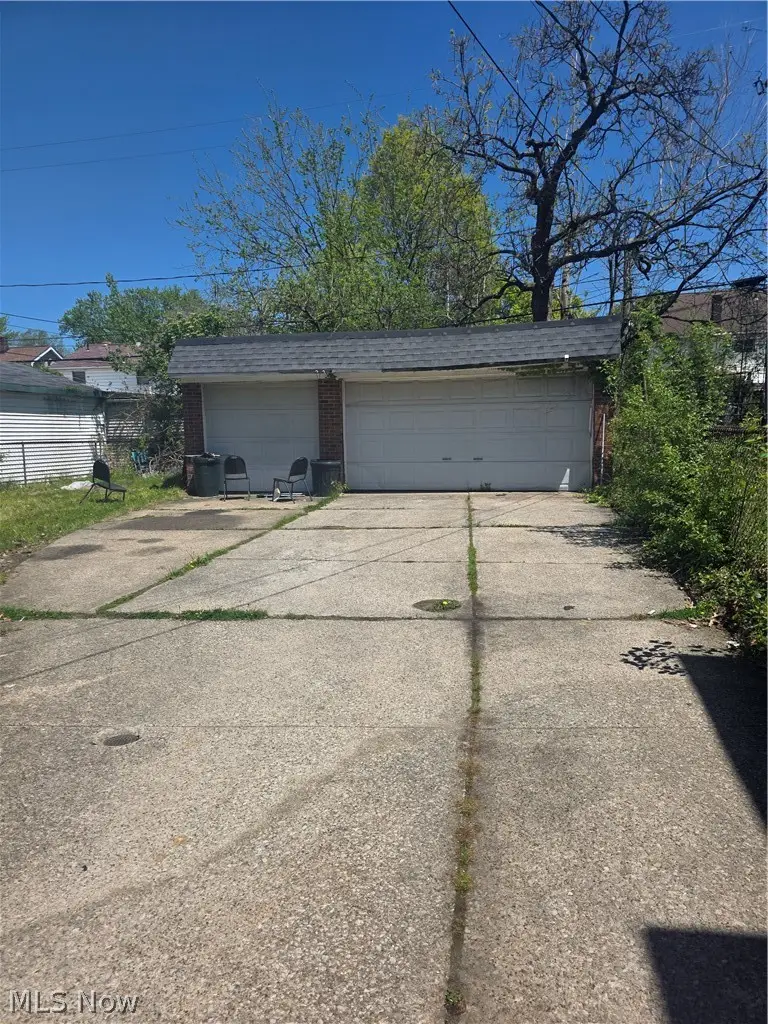 3045 Livingston Road, Cleveland, OH 44120 - #2
