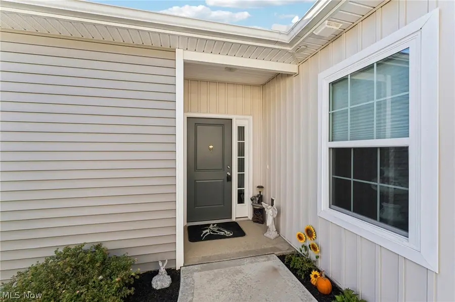 215 Silver Spring Circle, Elyria, OH 44035 - #3