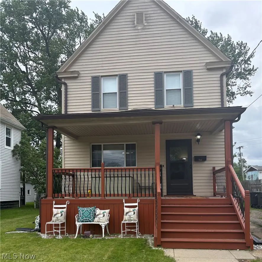 716 Foster Avenue, Elyria, OH 44035 - #1