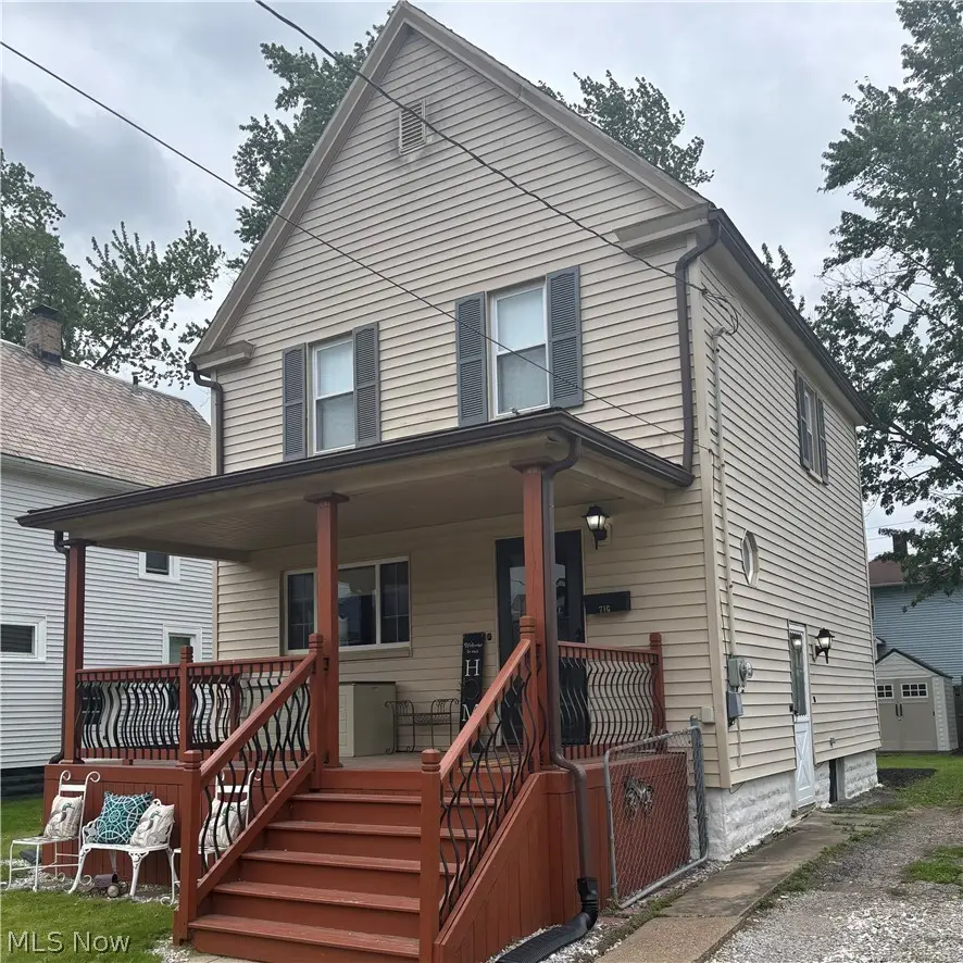 716 Foster Avenue, Elyria, OH 44035 - #3