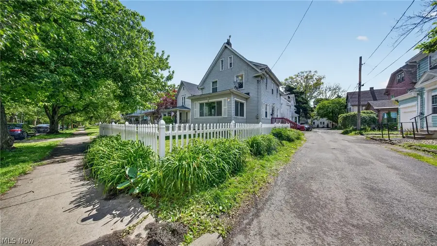 135 Byers Avenue, Akron, OH 44302 - #2