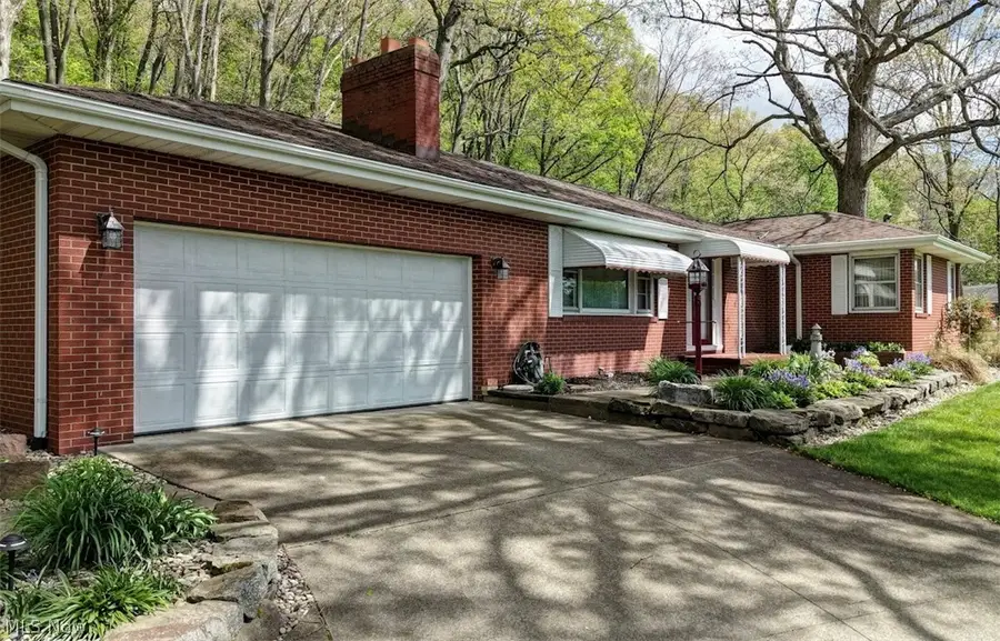 5183 Woodruff Nw Street, Dover, OH 44622 - #2