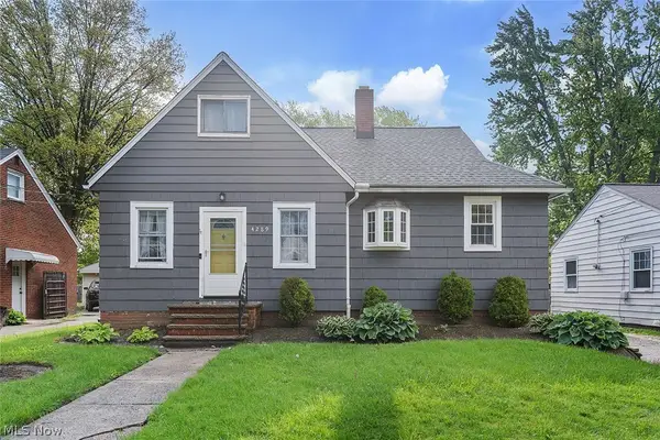 4289 W 229th Street, Fairview Park, OH 44126