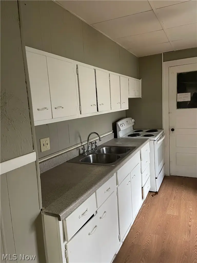 516 Wildwood Avenue, Akron, OH 44320 - #3