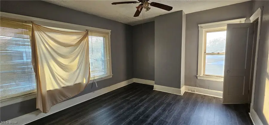 8823 Yale Avenue, Cleveland, OH 44108 - #3