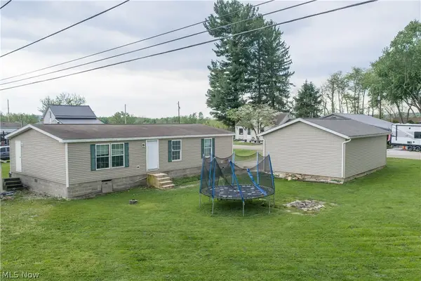 2195 James Se Street, New Philadelphia, OH 44663
