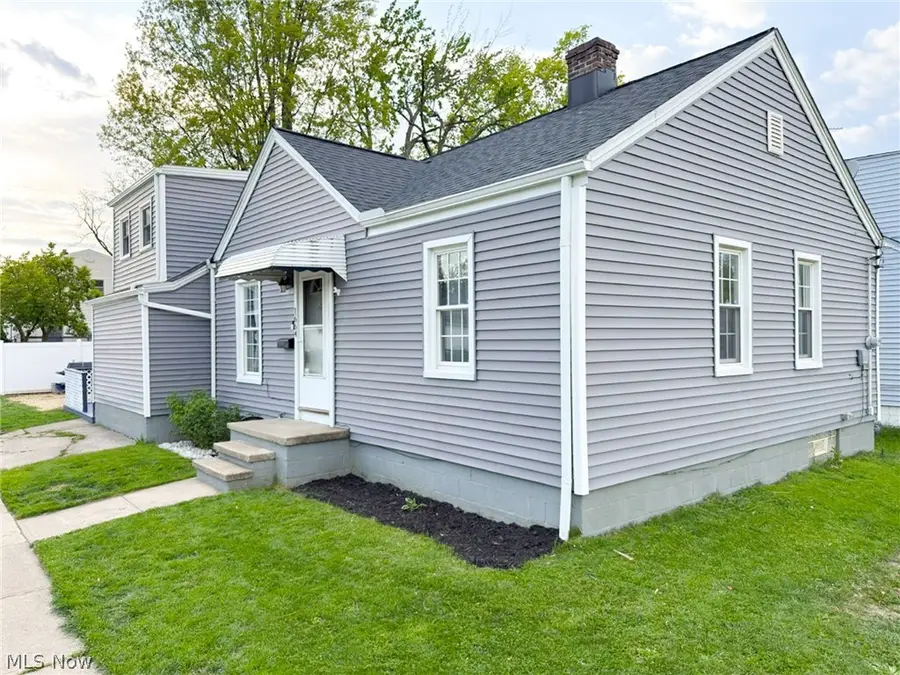 1664 Douglas Road, Wickliffe, OH 44092 - #2