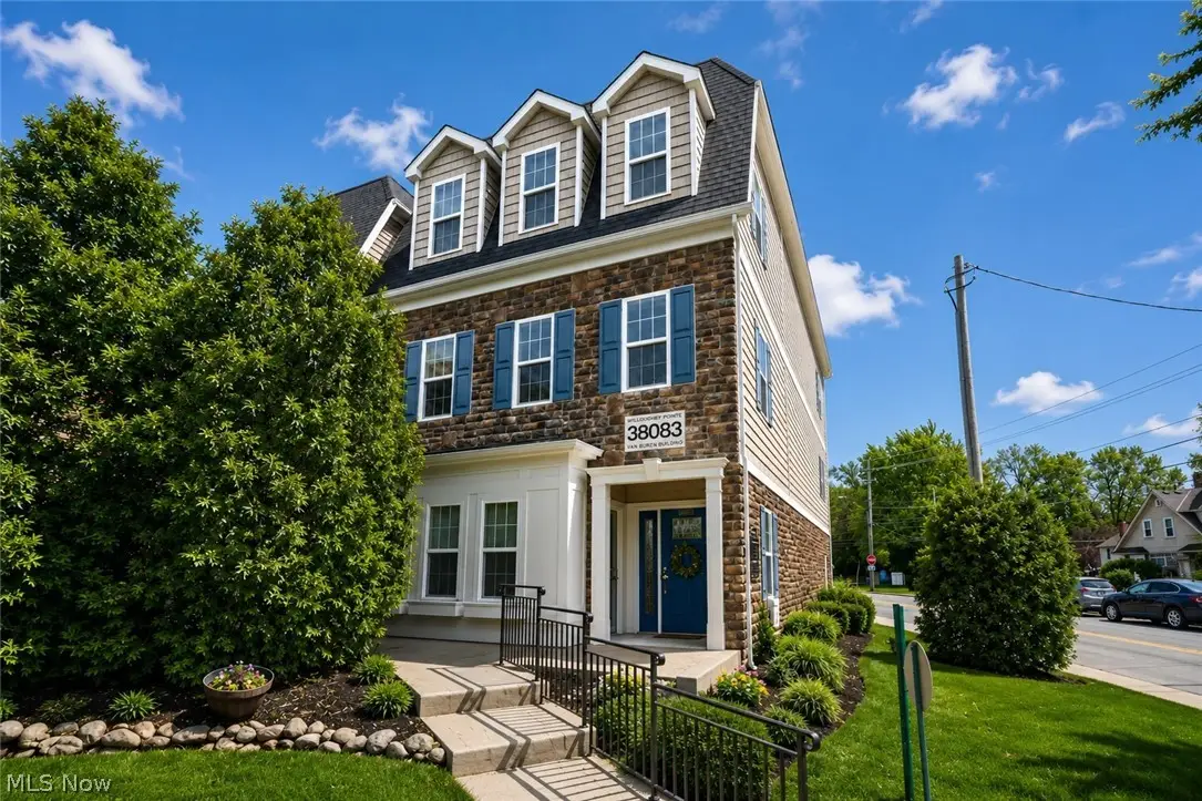 38083 Euclid Avenue #2, Willoughby, OH 44094 - #1