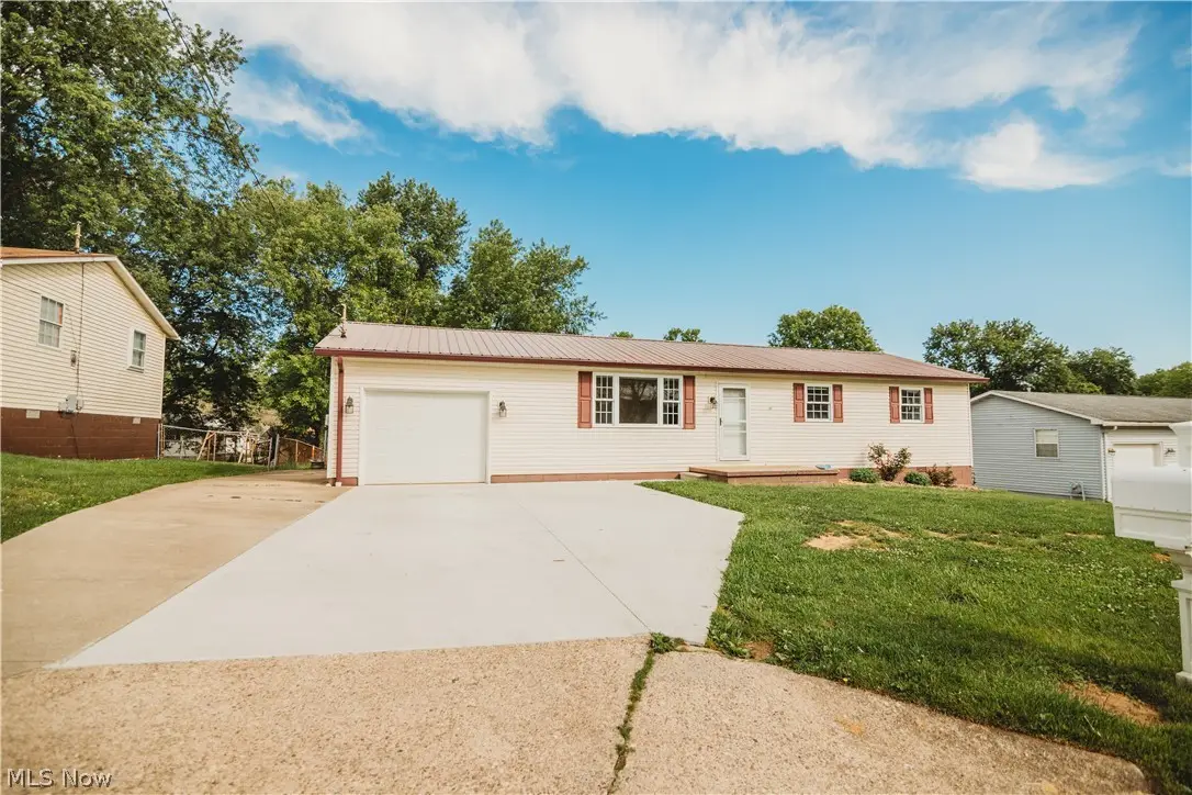 239 Locust Drive, Mineral Wells, WV 26150 - #1