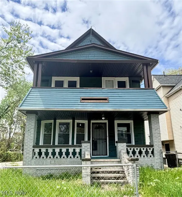 1350 Russell Road, Cleveland, OH 44103