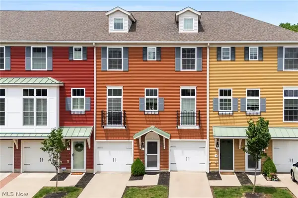 6 Grandview Drive, Rocky River, OH 44116