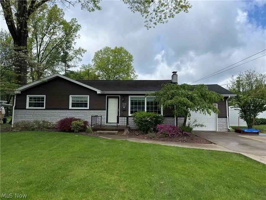 1656 Yolanda Drive, Youngstown, OH 44511 - #2