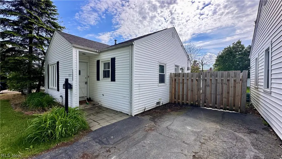 1206 Genesee Avenue, Mayfield Heights, OH 44124 - #2