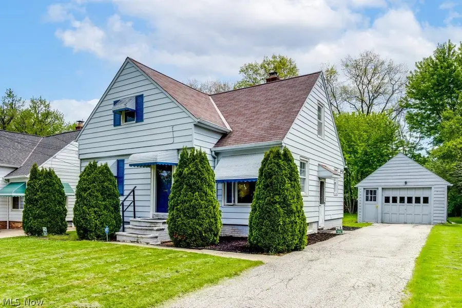 1367 Churchill Road, Lyndhurst, OH 44124 - #3