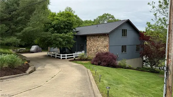 3790 E Buckhorn Drive, Millersburg, OH 44654