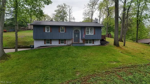 2490 Oak Tree Nw Drive, Dover, OH 44622
