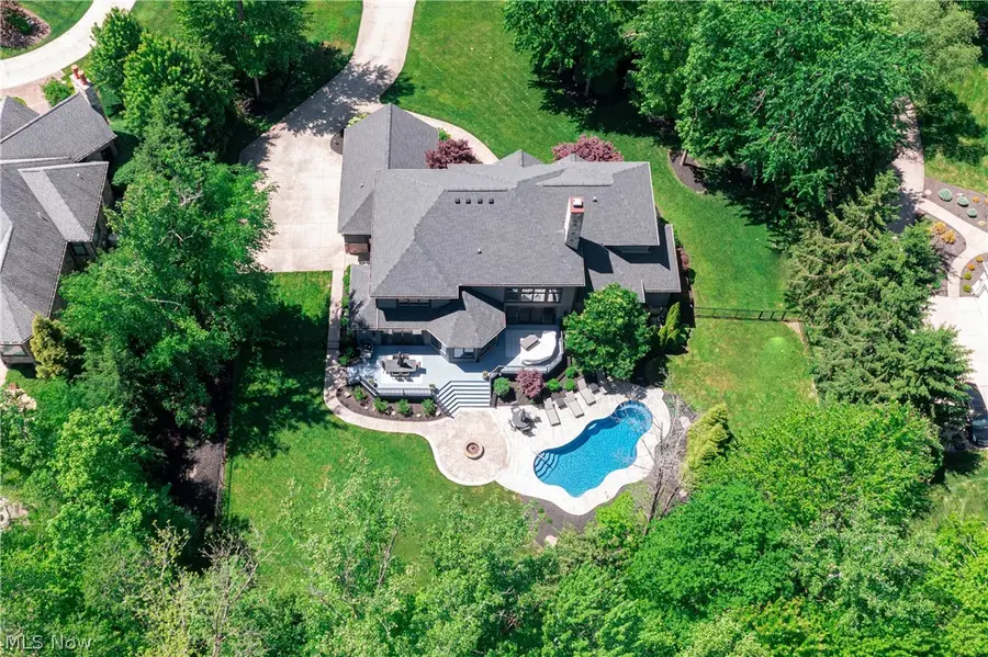 560 Club Drive, Aurora, OH 44202 - #3