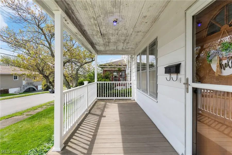 168 22nd Nw Street, Barberton, OH 44203 - #3