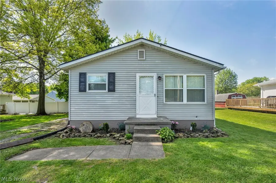1144 Noble Street, Barberton, OH 44203 - #2