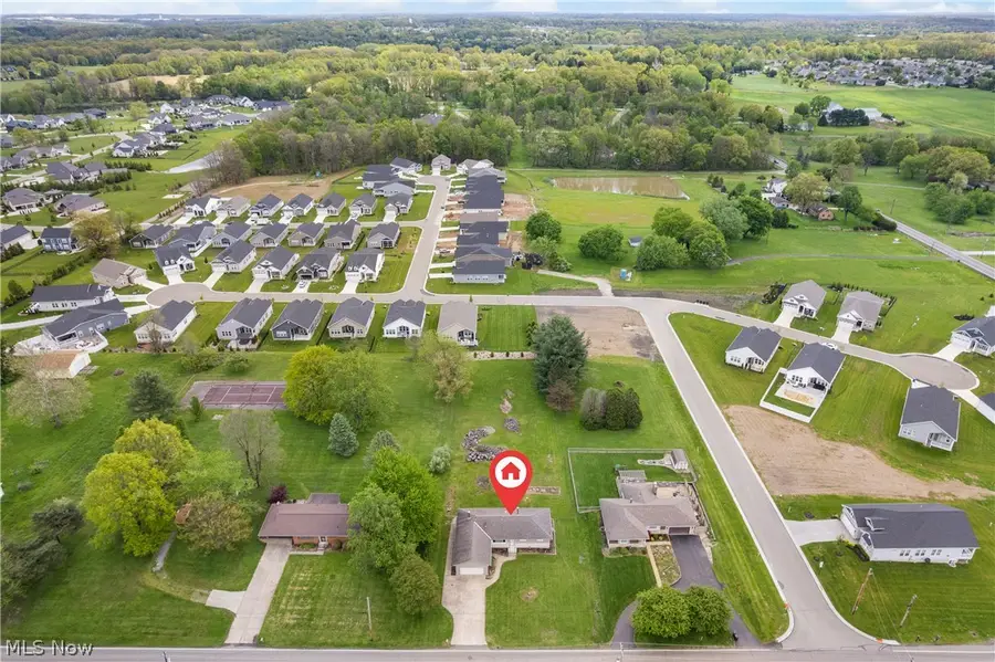 6974 Lutz Nw Avenue, Massillon, OH 44646 - #3