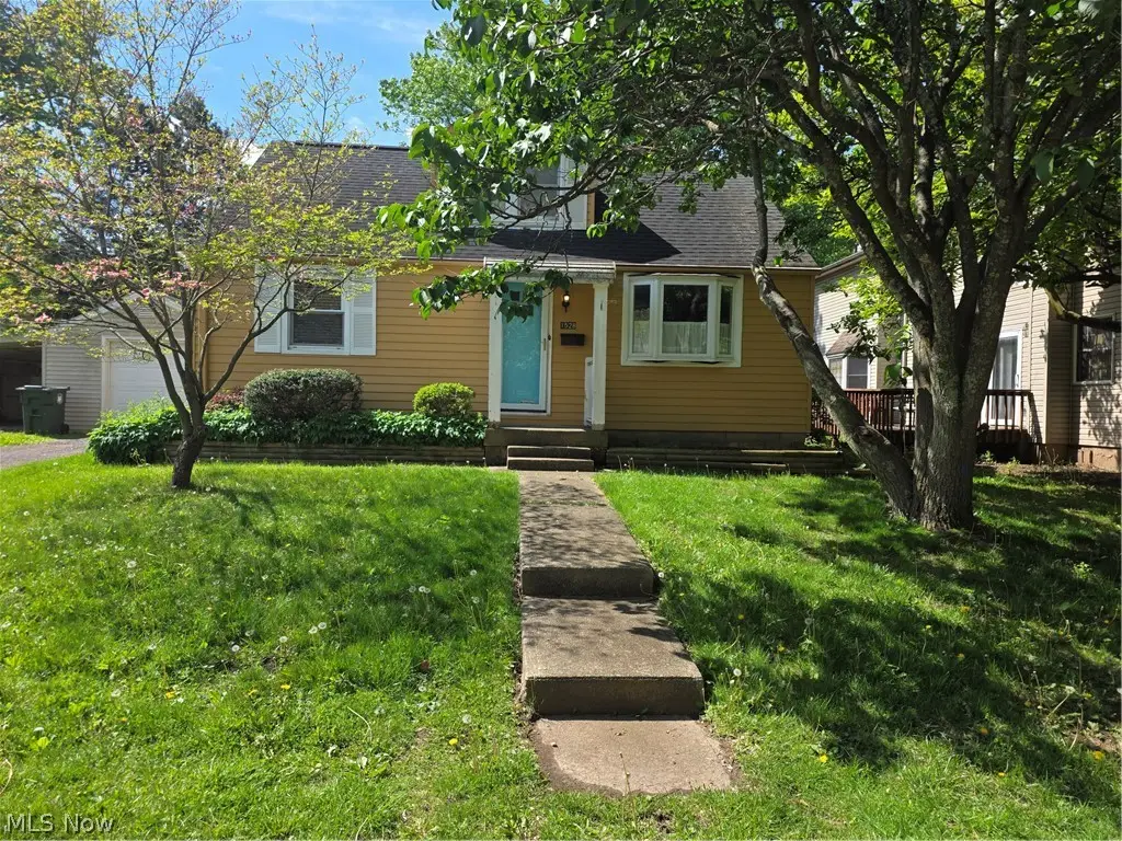 1528 40th Nw Street, Canton, OH 44709 - #1