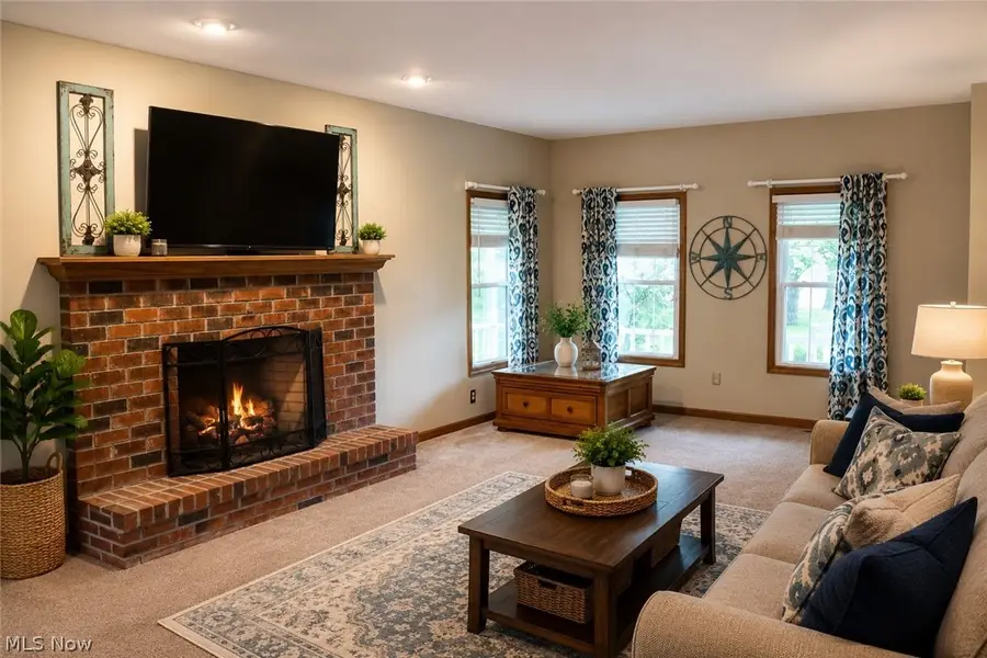 356 Carol Way, Wadsworth, OH 44281 - #3