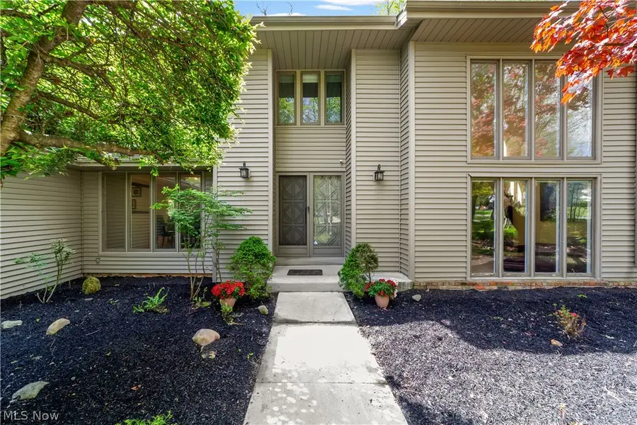 29526 Bryce Road, Cleveland, OH 44124 - #3