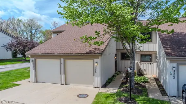 5556 Hilltop Oval, Parma, OH 44134