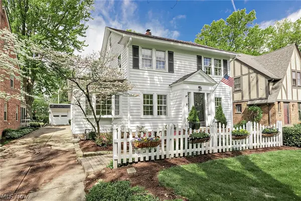 2528 Ashurst Road, University Heights, OH 44118