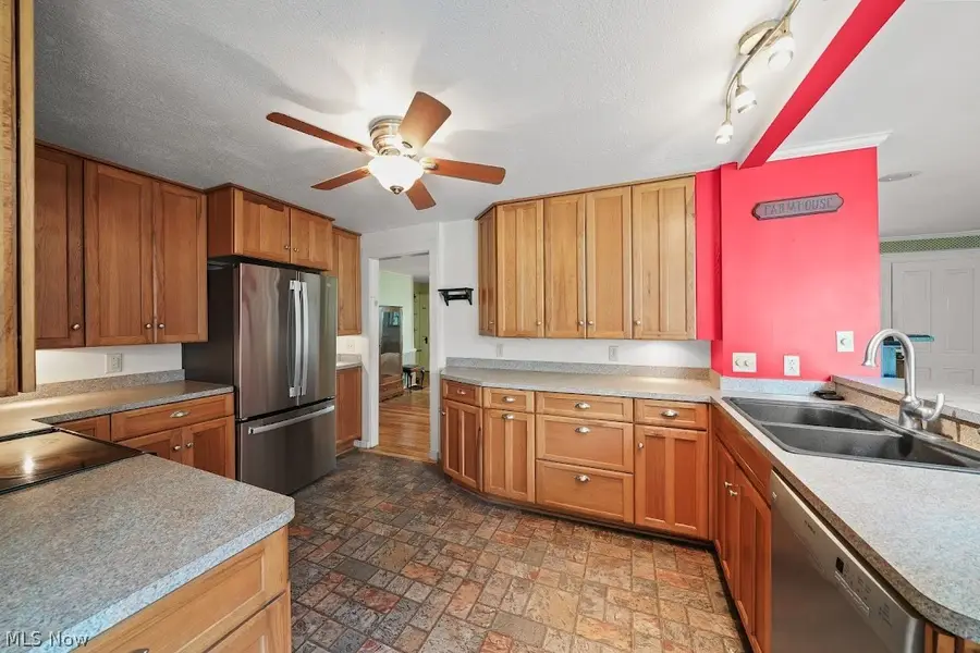 3959 State Route 305, Southington, OH 44470 - #3