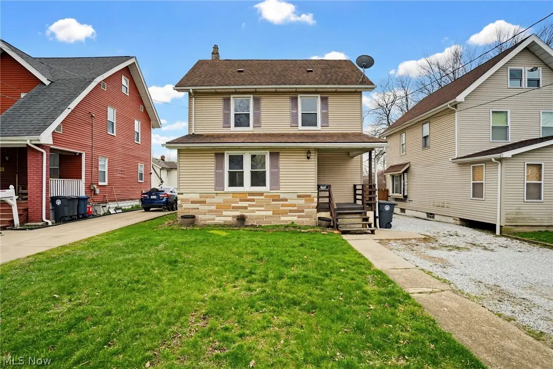102 E Brookside Avenue, Akron, OH 44301 - #1
