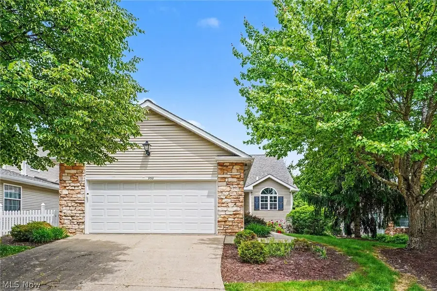 959 Grand View Lane, Aurora, OH 44202 - #2