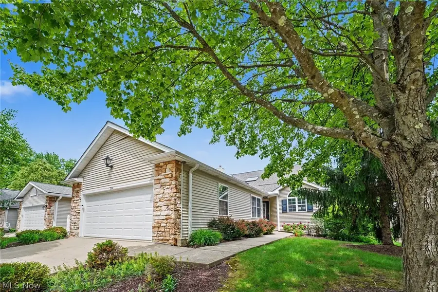 959 Grand View Lane, Aurora, OH 44202 - #3