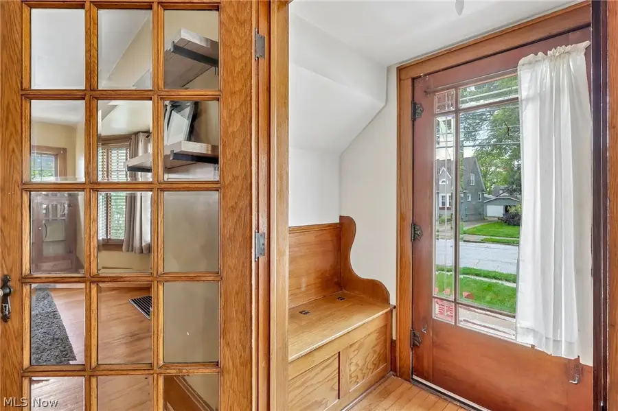 403 E Baird Avenue, Barberton, OH 44203 - #2