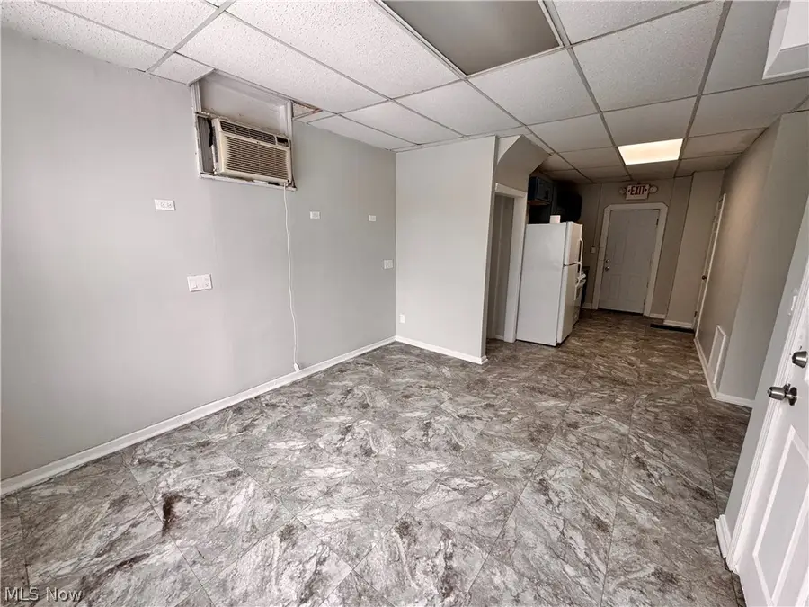 4106 Lee Road, Cleveland, OH 44128 - #3
